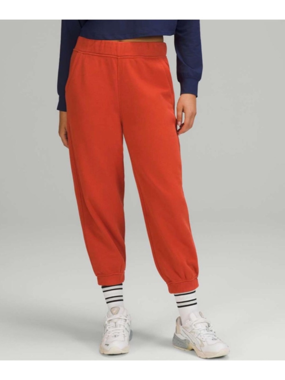 Lululemon Relaxed High-Rise Cropped Jogger